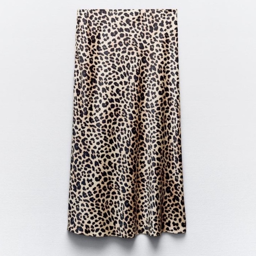 Zara Leopard Skirt NWOT